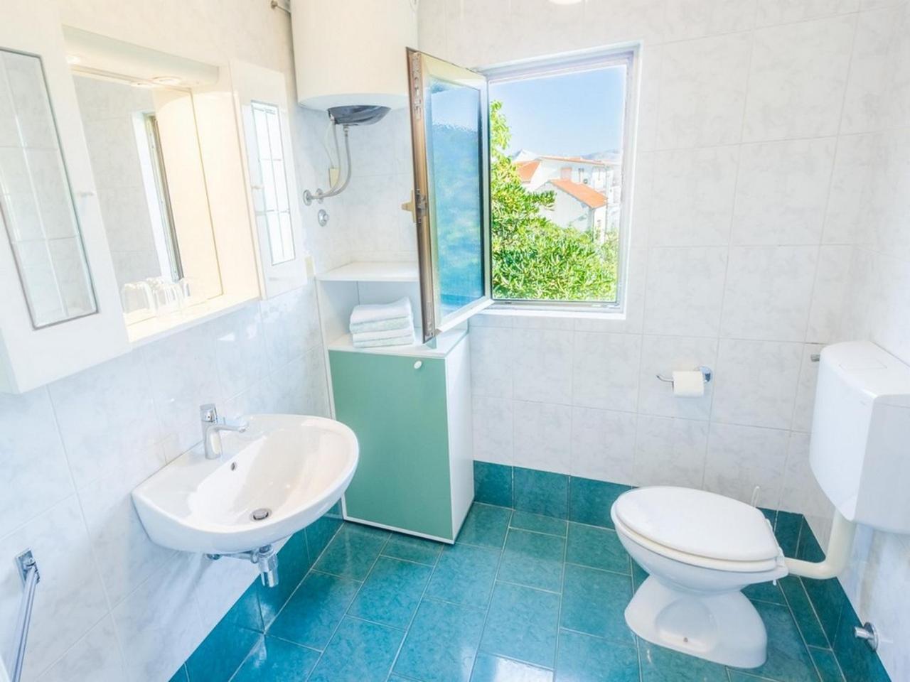 Apartment And Rooms Kristina บัชกา ภายนอก รูปภาพ